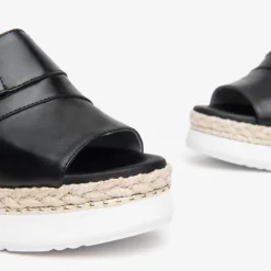 Nerogiardini Black Wedge Sandal
