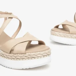 Nerogiardini Nude Wedge Sandal