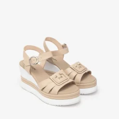 Nerogiardini Nude Wedge Sandal