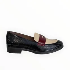 Wonders Robin Black & Cream Loafer