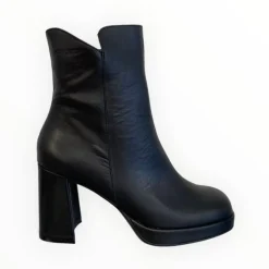 Wonders Santo Platform Boot